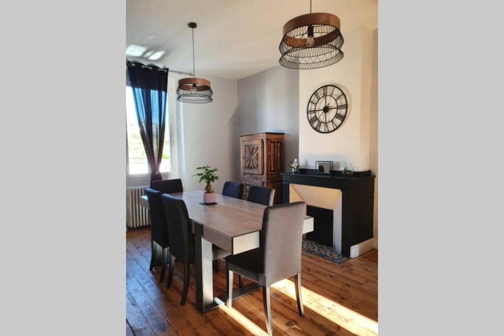 Blaye-Les-Mines Appartement Spacieux, Wifi ,Cafe A Volonte מראה חיצוני תמונה