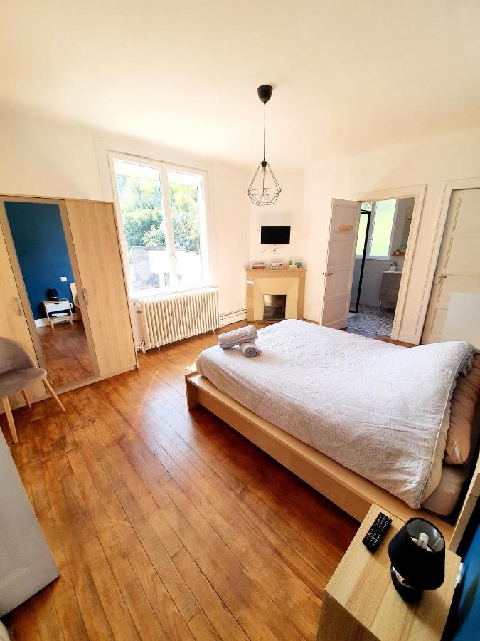 Blaye-Les-Mines Appartement Spacieux, Wifi ,Cafe A Volonte מראה חיצוני תמונה