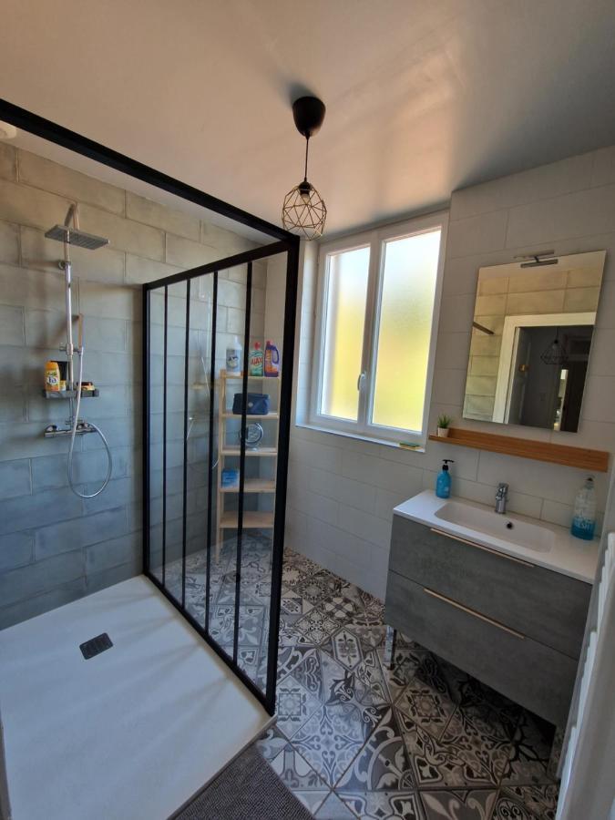 Blaye-Les-Mines Appartement Spacieux, Wifi ,Cafe A Volonte מראה חיצוני תמונה